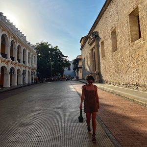 Meet your Posher, Larissa